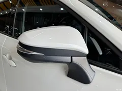 2023 Toyota Vesa 2.0L CVT 2WD Luxury — фото 43