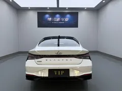 2022 Hyundai Elantra 1.5L CVT LUX Premium, белый — фото 5