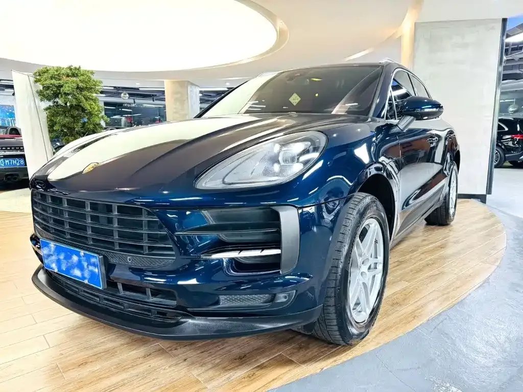 2021 Porsche Macan 2.0T
