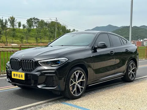 BMW X6 xDrive40i M Sport Package 2023