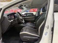 2021 Volkswagen Golf 280TSI DSG Pro, белый — фото 10