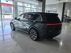 2025 Li Auto L9 Ultra, зелёный — фото 6