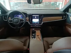 2023 Volvo S90 B5 Luxury, чёрный — фото 10
