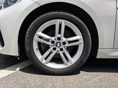2021 BMW 1 Series 1 120i M, белый — фото 4