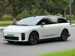 2025 Li Auto i6 2WD Standard, белый — фото 1