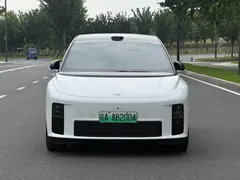 2025 Li Auto i6 2WD Standard, белый — фото 2