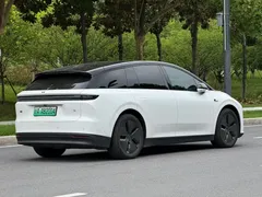 2025 Li Auto i6 2WD Standard, белый — фото 9