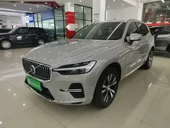 2022 Volvo XC60 4WD Zhiyi Luxury — фото 1