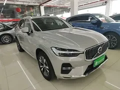 2022 Volvo XC60 4WD Zhiyi Luxury — фото 4