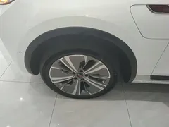 2022 Hongqi E-HS9 660km, белый — фото 23