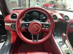 2022 Porsche 718 Boxster 2.0T — фото 9
