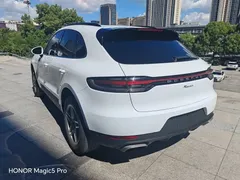 2021 Porsche Macan 2.0T, белый — фото 7