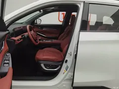 2023 Changan CS75PLUS third generation 1.5T AT premium type — фото 10