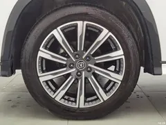 2023 Changan CS75PLUS third generation 1.5T AT premium type — фото 17