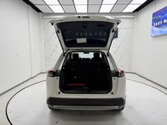 2023 Honda Vezel 1.5L CVT Pioneer, белый — фото 9