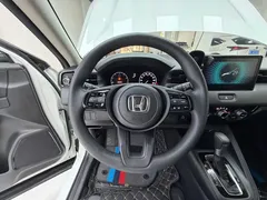 2023 Honda Vezel 1.5L CVT Pioneer, белый — фото 10