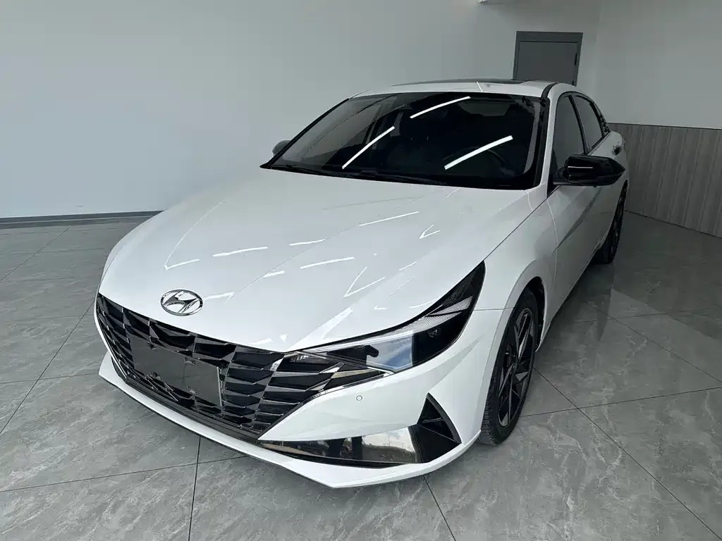 2022 Hyundai Elantra 1.5L CVT LUX Premium