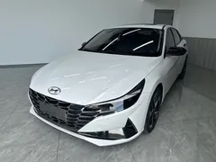 2022 Hyundai Elantra 1.5L CVT LUX Premium, белый — фото 1