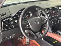 2020 Honda UR-V 370TURBO 4WD, белый — фото 6