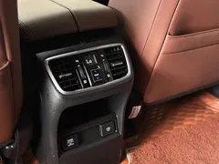 2020 Honda UR-V 370TURBO 4WD, белый — фото 11