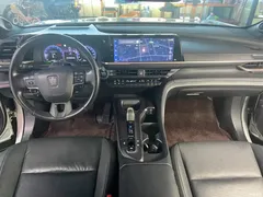 2023 Toyota Crown SportCross 2.5L SportCross HEV 2WD Premium — фото 3