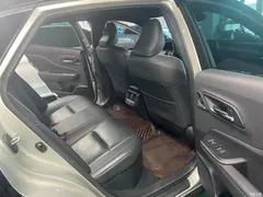 2023 Toyota Crown SportCross 2.5L SportCross HEV 2WD Premium — фото 5