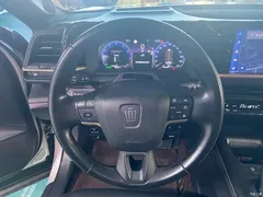 2023 Toyota Crown SportCross 2.5L SportCross HEV 2WD Premium — фото 14