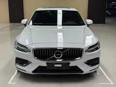 2022 Volvo S60 B4 Sport, белый — фото 2