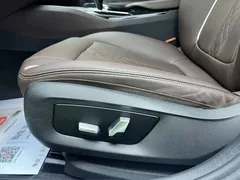 2022 BMW 5 Series 5 530Li xDrive, белый — фото 11
