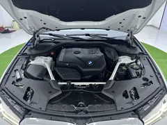 2022 BMW 5 Series 5 530Li xDrive, белый — фото 31