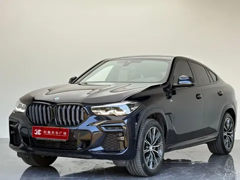 2023 BMW X6 xDrive30i M