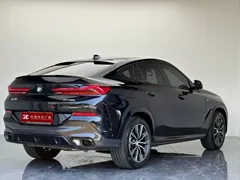 2023 BMW X6 xDrive30i M, чёрный — фото 5