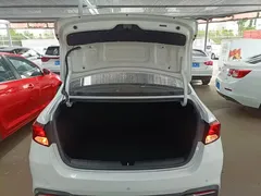 2019 Kia 1.6L AT Fashion VI, белый — фото 15