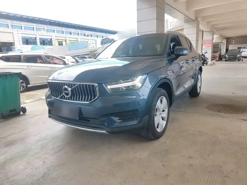 2022 Volvo XC40 T4 4WD