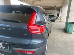 2022 Volvo XC40 T4 4WD, синий — фото 8