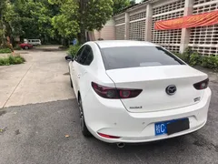 2023 Mazda 3 2.0L AT, белый — фото 4