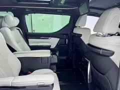 2020 Lexus LM 300h, чёрный — фото 34