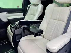 2020 Lexus LM 300h, чёрный — фото 40