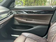 2021 BMW 7 Series 730Li M Sports Package — фото 14