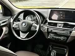 2023 BMW X2 sDrive25i M, белый — фото 12