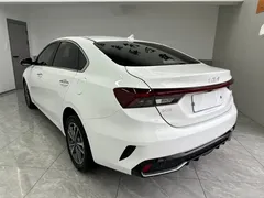 2023 Kia Cerato 1.5L CVT Luxury, белый — фото 4
