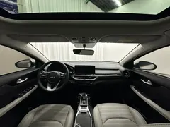 2023 Kia Cerato 1.5L CVT Luxury, белый — фото 9