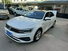 2021 Volkswagen Lamando 230TSI DSG Fashion, белый — фото 3