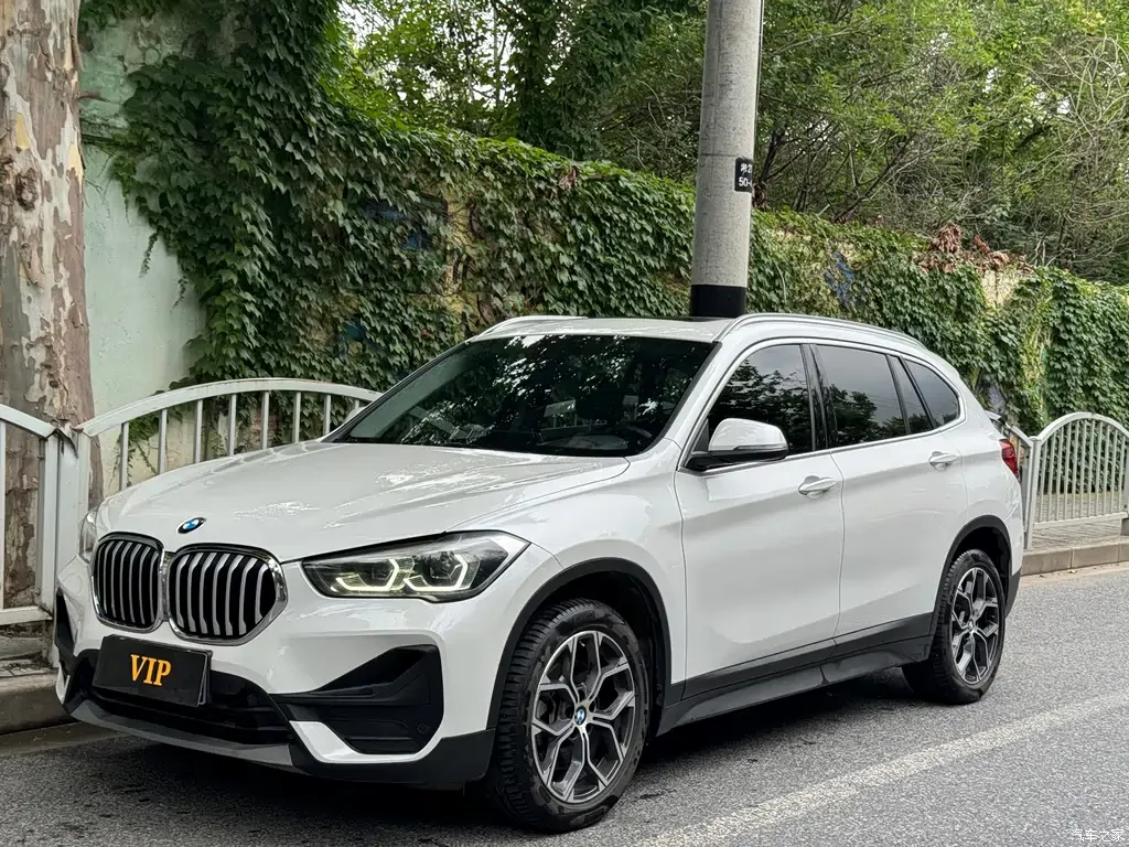2022 BMW X1 sDrive25Li Leading Model