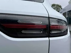2021 Porsche Cayenne 3.0T US Spec, белый — фото 14