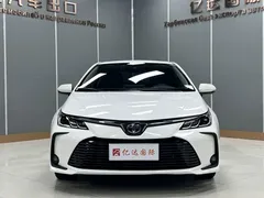 2021 Toyota Corolla Hybrid 1.8L E-CVT Elite, белый — фото 2