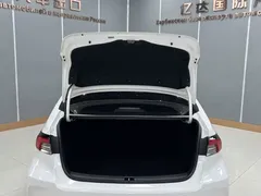 2021 Toyota Corolla Hybrid 1.8L E-CVT Elite, белый — фото 9