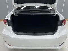 2021 Toyota Corolla Hybrid 1.8L E-CVT Elite, белый — фото 10