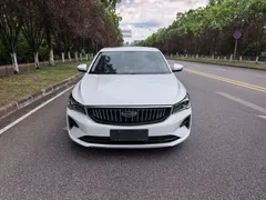 2023 Geely Emgrand 1.5L CVT, белый — фото 2