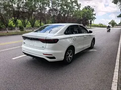 2023 Geely Emgrand 1.5L CVT, белый — фото 6